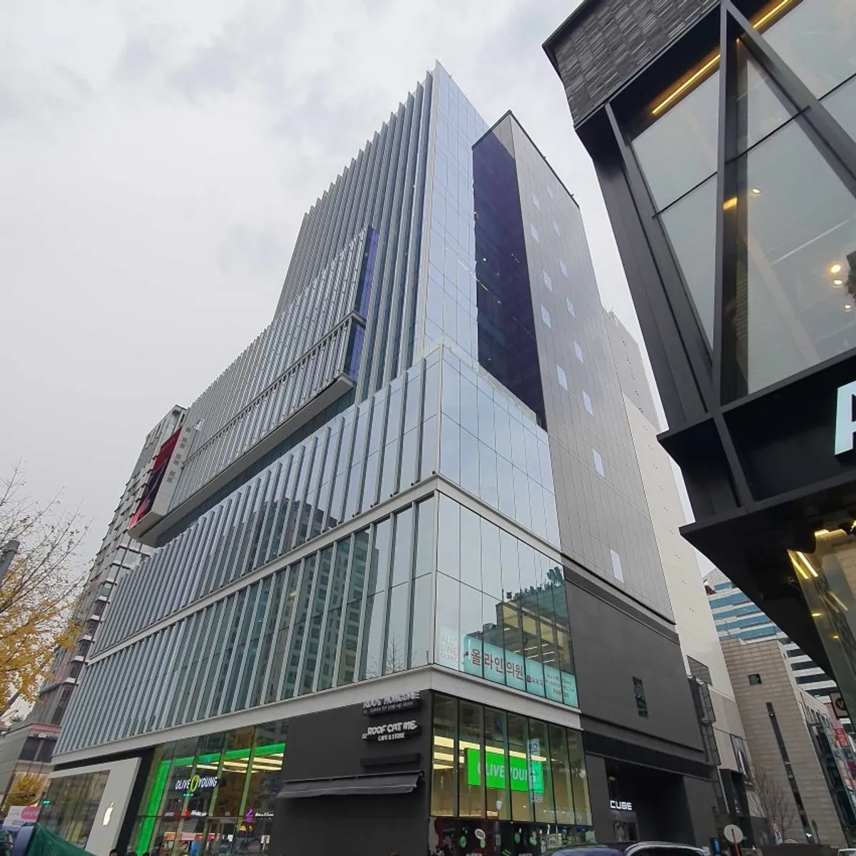 プムグローバル弘大 - WOWPASS店舗情報