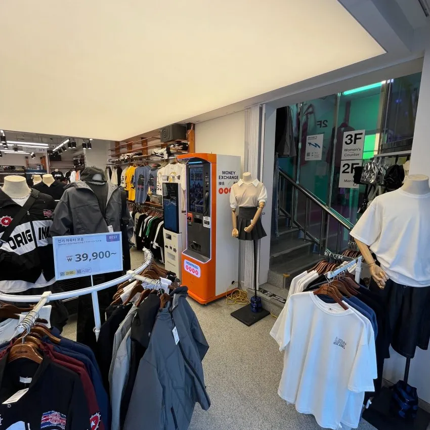 M PLAYGROUND 聖水店 - 写真2