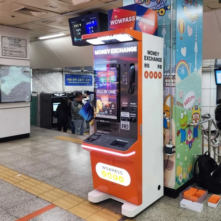 明洞駅（改札口外部） - 写真3