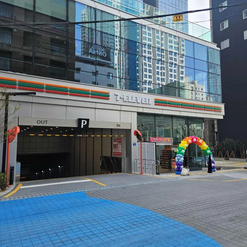 セブンイレブン NewWaveザ海雲台店 - 写真1