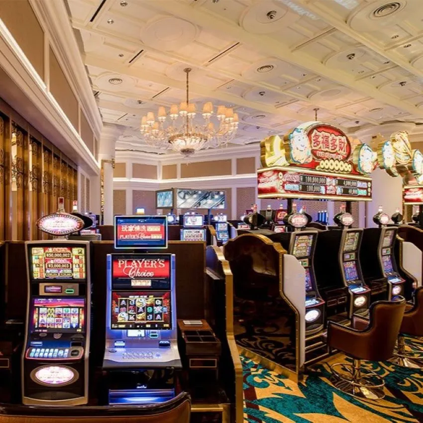 パラダイスシティ カジノ（カジノ利用客のみ使用可能）