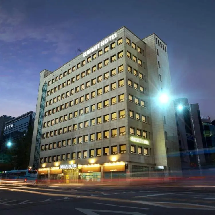 サミットホテル