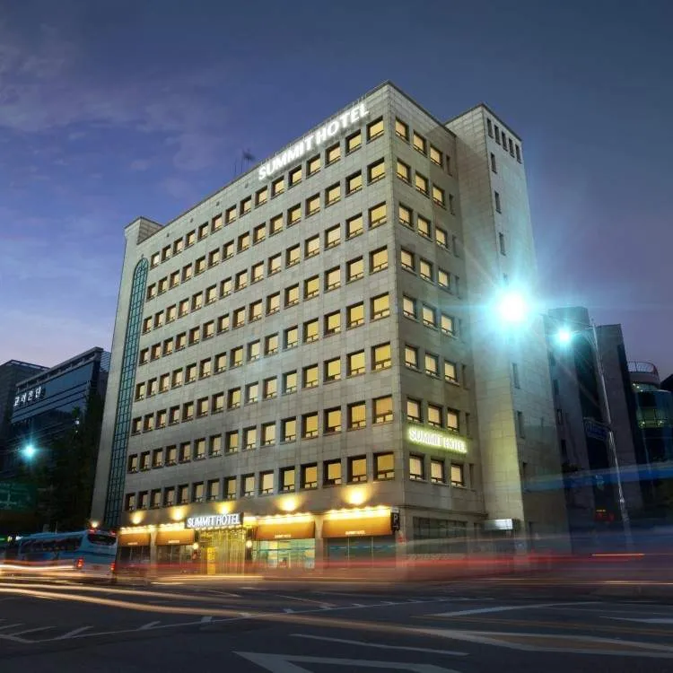 サミットホテル