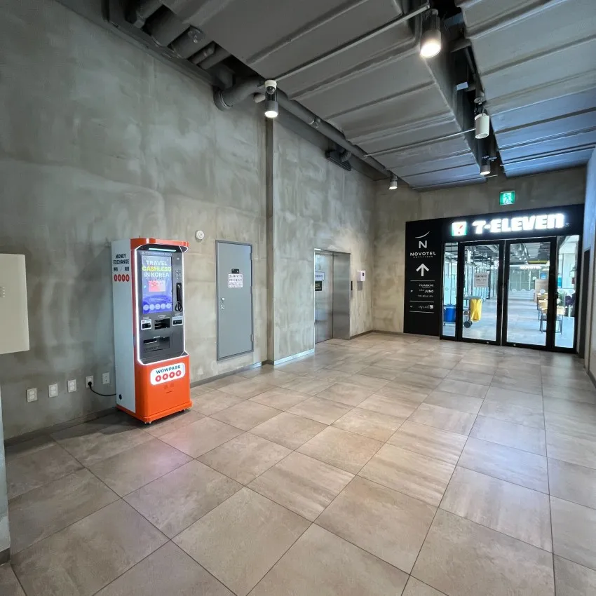 AKプラザ 水原 ノボテルホテル 入口